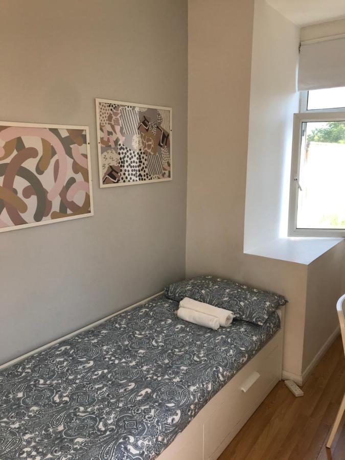 Single Bedrooms With Wifi And Underbed 10 London Eksteriør bilde