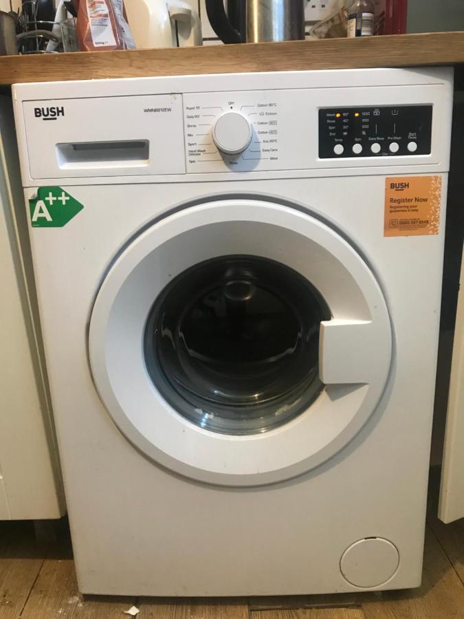 Single Bedrooms With Wifi And Underbed 10 London Eksteriør bilde